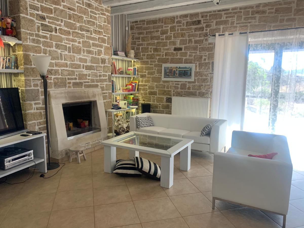 Carob Villa Moírai المظهر الخارجي الصورة