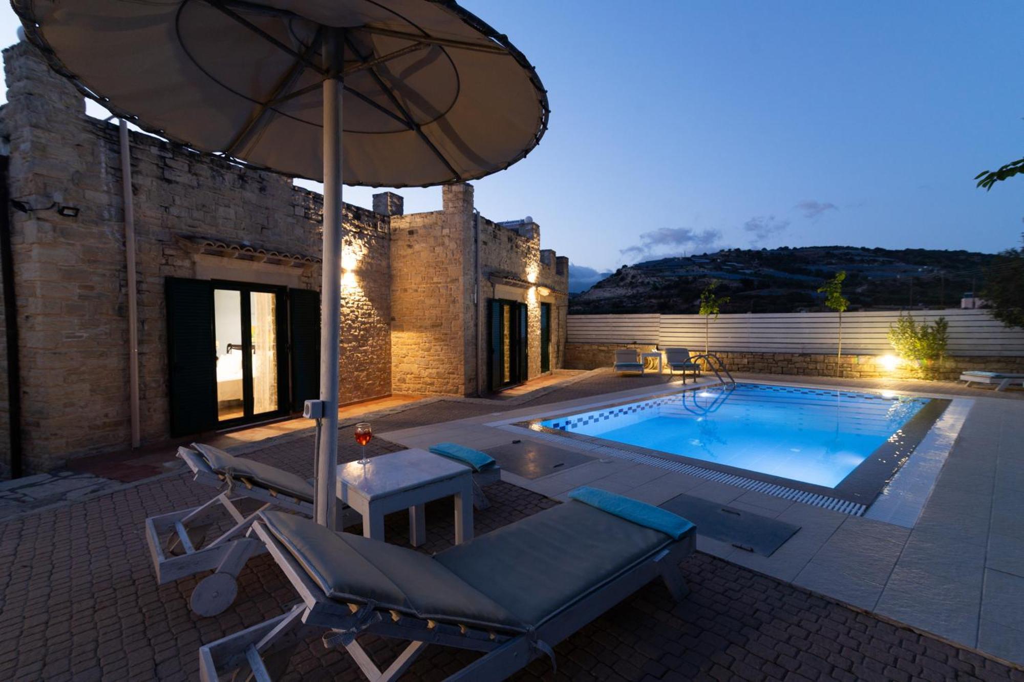 Carob Villa Moírai المظهر الخارجي الصورة